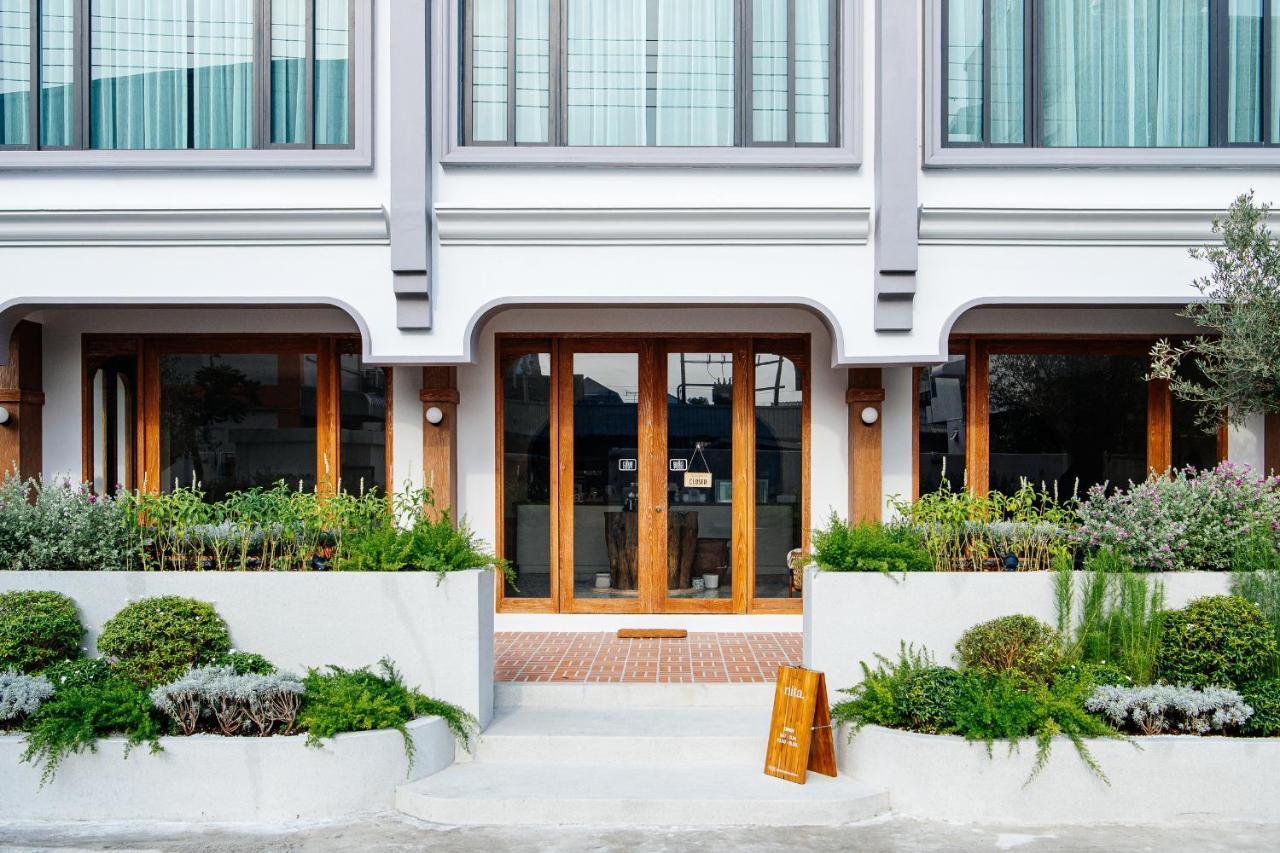 Vst Punnawithi Hotel Bangkok Kültér fotó
